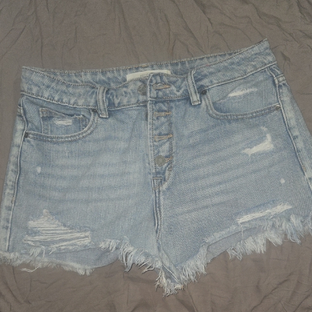 Hidden Frayed Hem Light Blue Denim Shorts